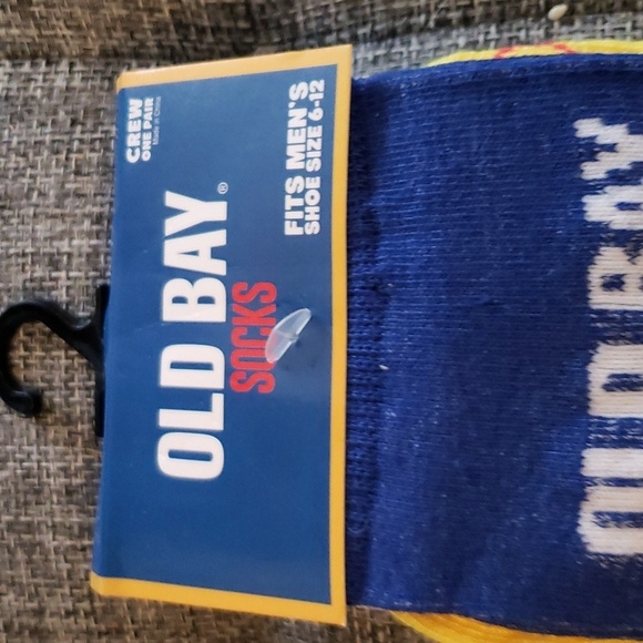 Trio of Crew Socks Old Bay Seasoning, Kellogg's Frosted Flakes & Ritz Crackers - Picture 7 of 8